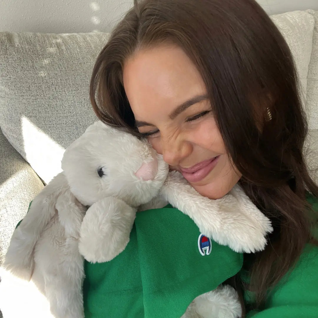 Embrace-Joy-The-Psychological-Benefits-of-Cuddling-with-Stuffed-Animals Lavender Life Company