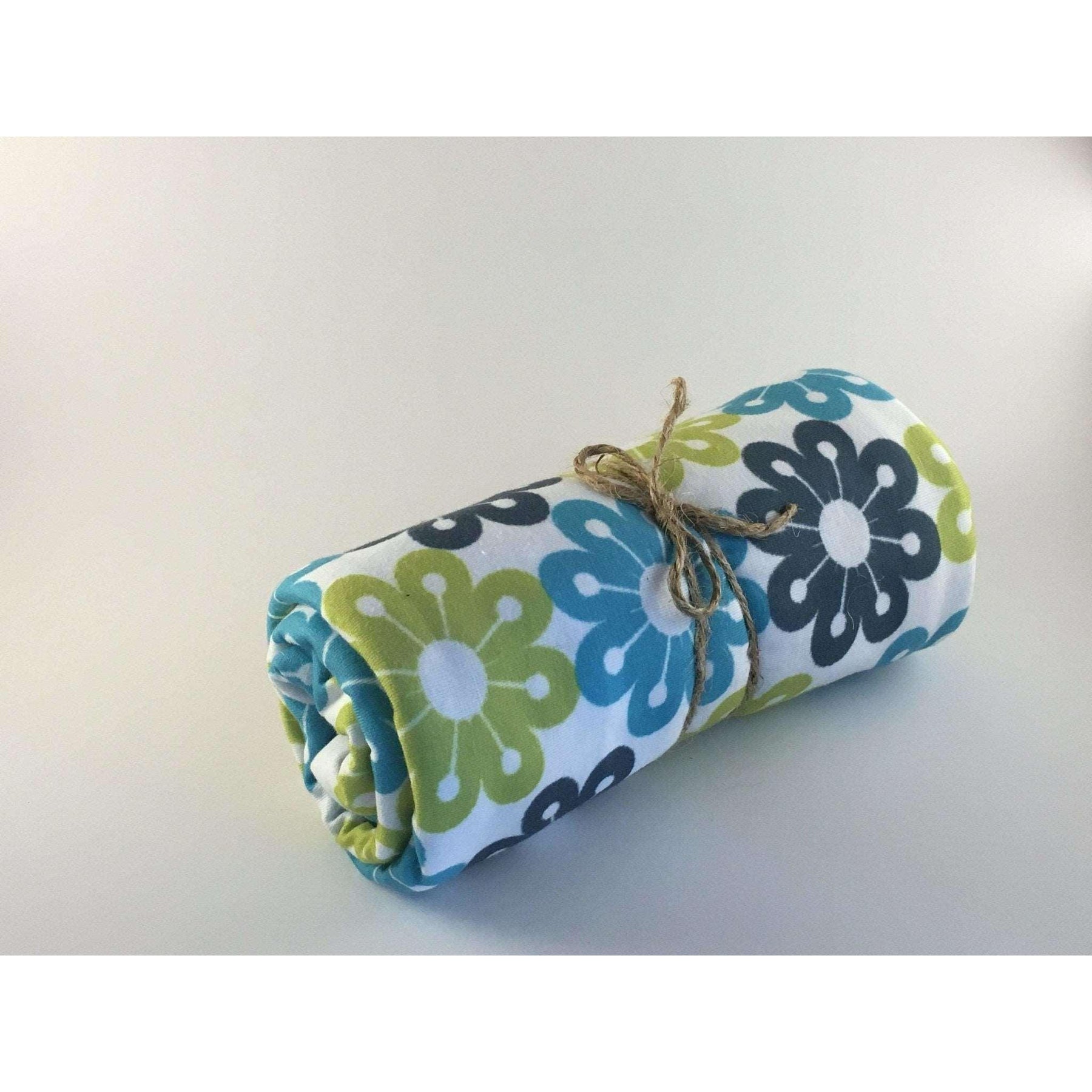 Swaddle  Buds Stretchy Wrap Baby Gift Set